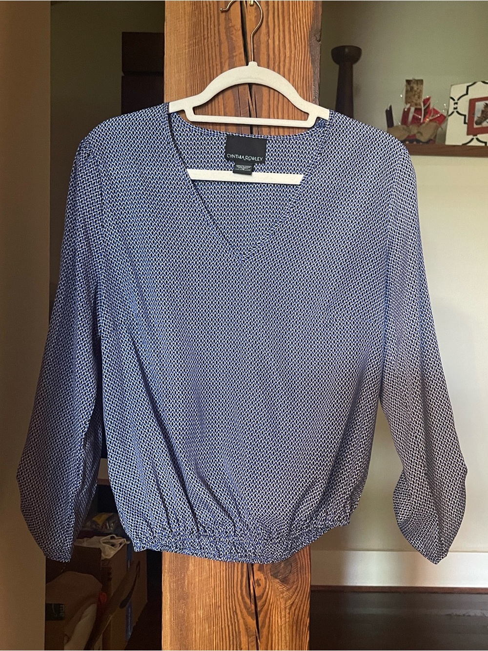 Cynthia Rowley - Blue Micro-Print V-Neck Blouson Top